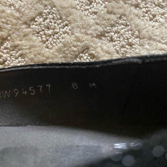 Stuart Weizmann size 8 shoe - Picture 2 of 5